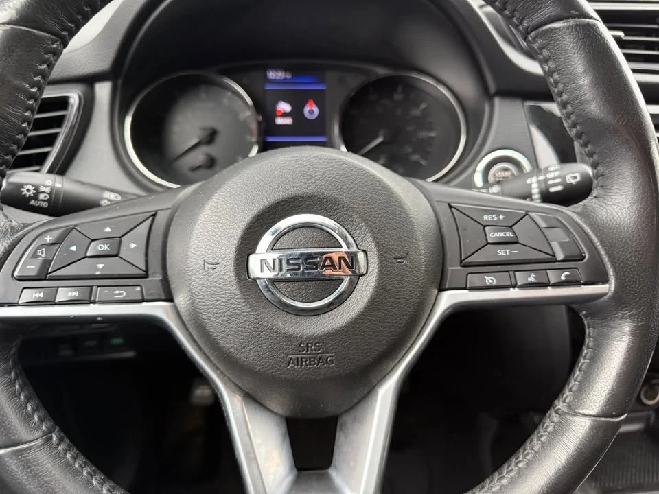 2018 Nissan Rogue - Image 13 of 16