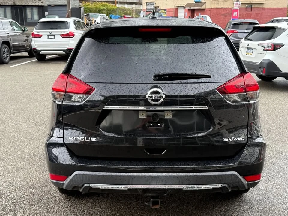 2018 Nissan Rogue - Image 4 of 16