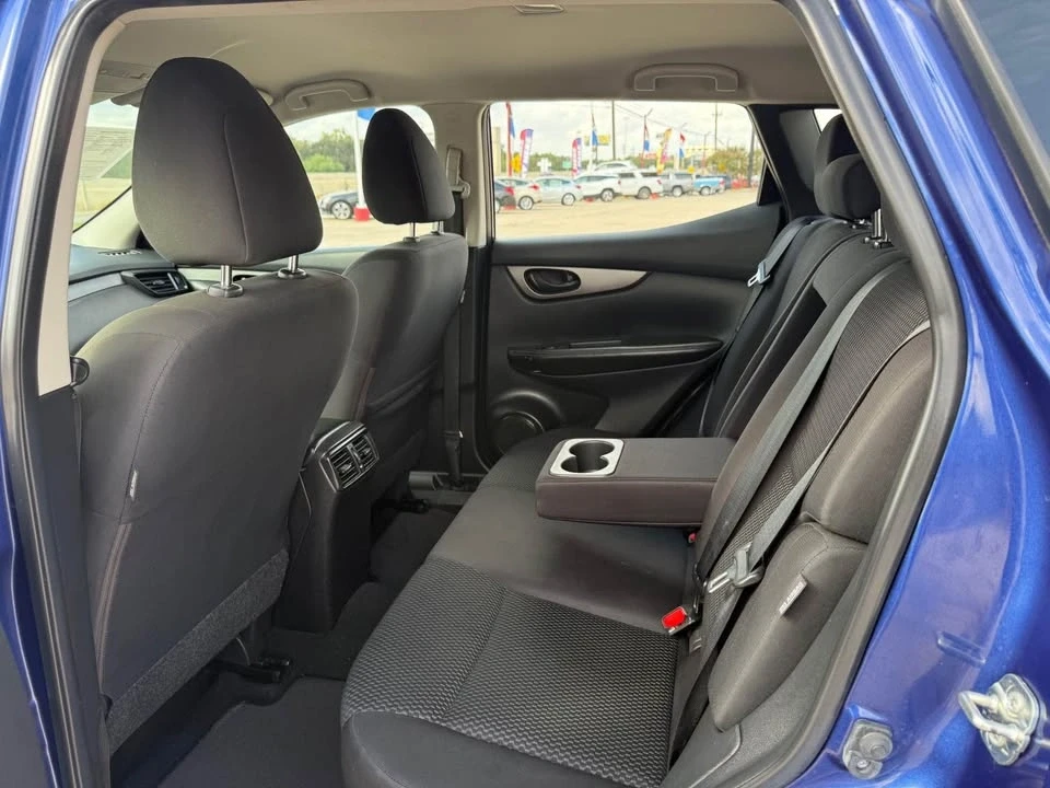 2018 Nissan Rogue - Image 5 of 7