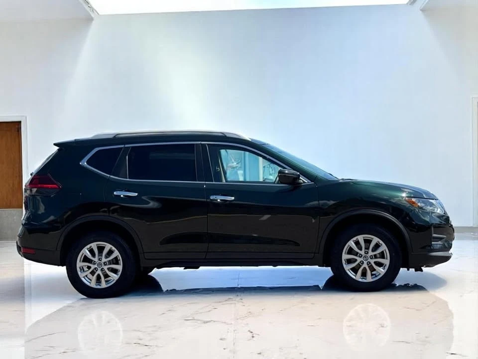 2018 Nissan Rogue - Image 5 of 16