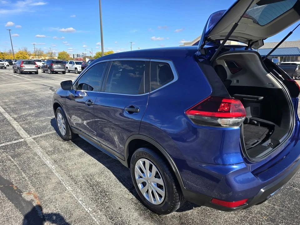 2018 Nissan Rogue - Image 7 of 9