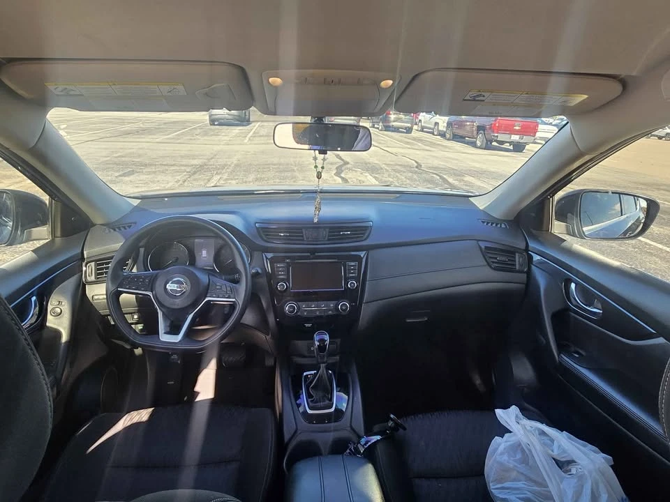 2018 Nissan Rogue - Image 9 of 9