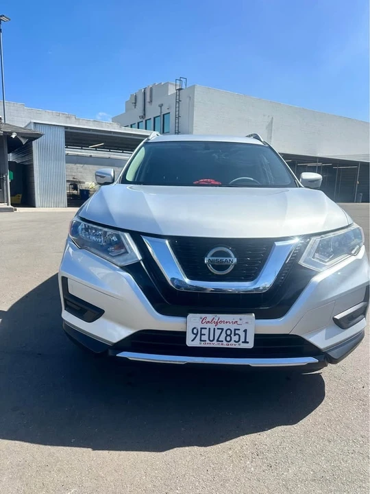 2018 Nissan Rogue - Image 8 of 8