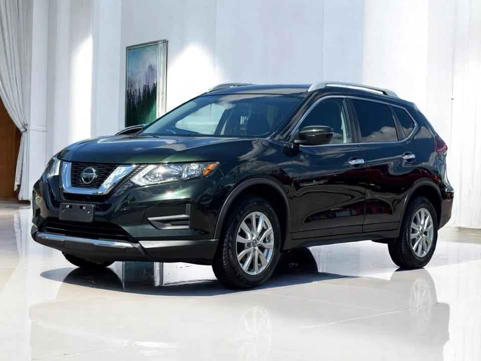 2018 Nissan Rogue - Image 2 of 16