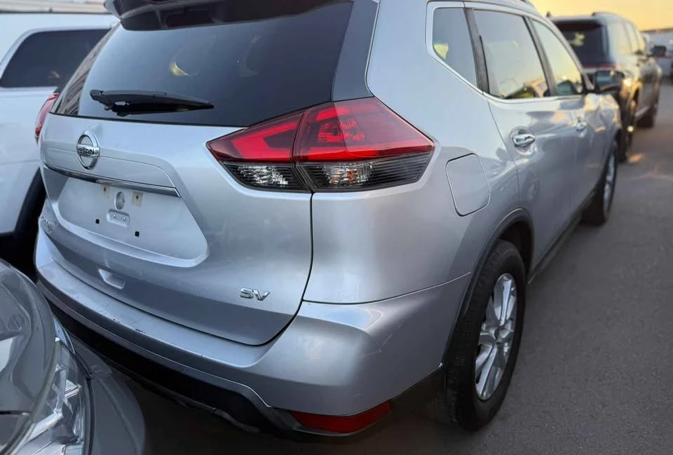 2018 Nissan Rogue - Image 4 of 5