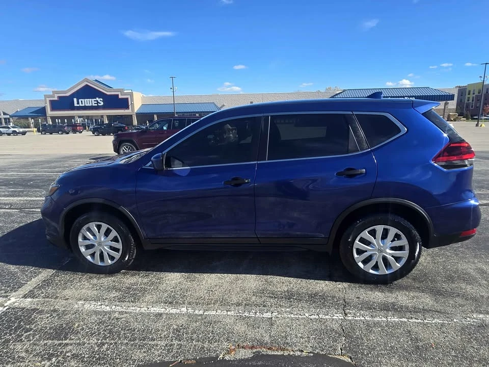 2018 Nissan Rogue - Image 5 of 9