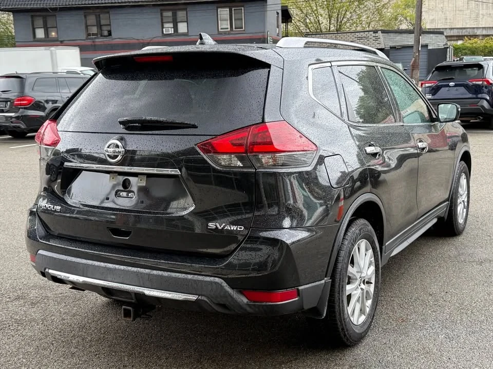 2018 Nissan Rogue - Image 5 of 16