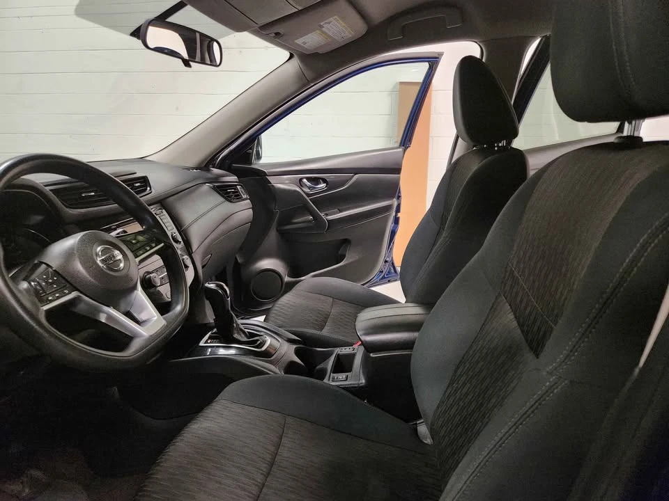 2018 Nissan Rogue - Image 13 of 19