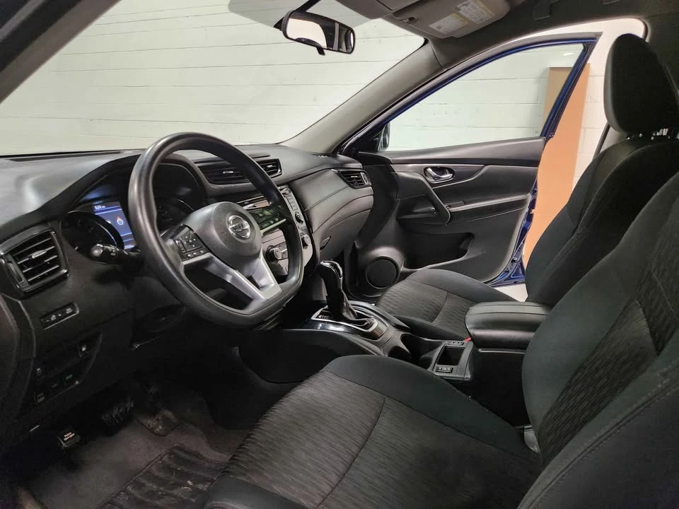 2018 Nissan Rogue - Image 14 of 19