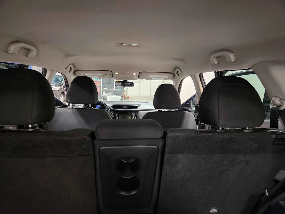 2018 Nissan Rogue - Image 7 of 19