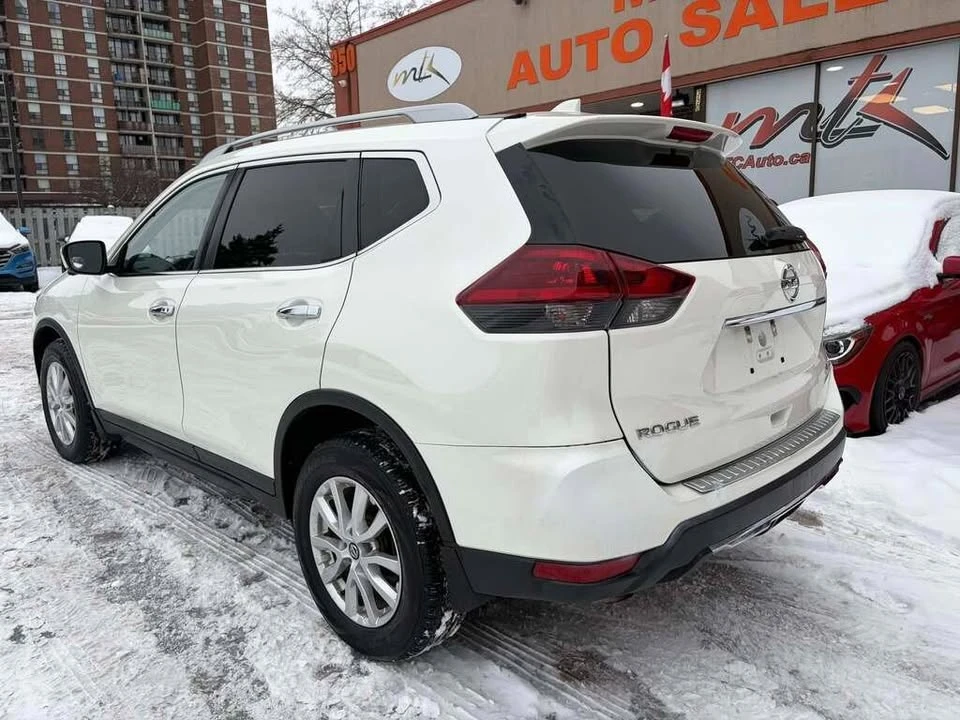 2018 Nissan Rogue - Image 8 of 19