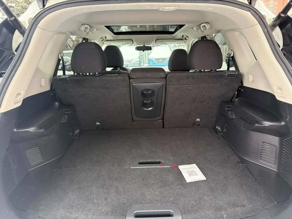 2018 Nissan Rogue - Image 19 of 19