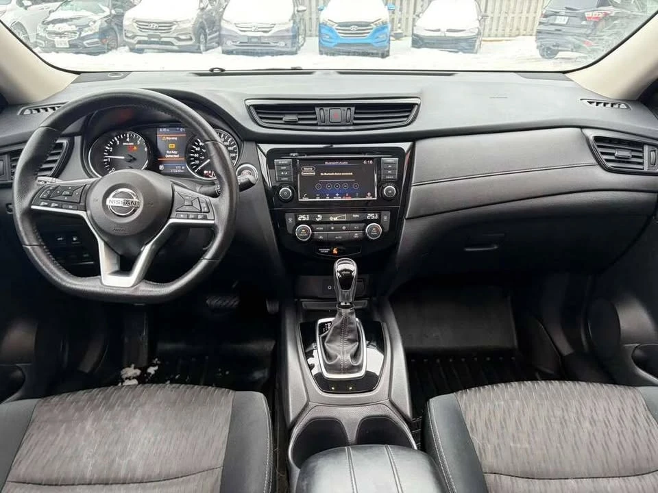 2018 Nissan Rogue - Image 18 of 19