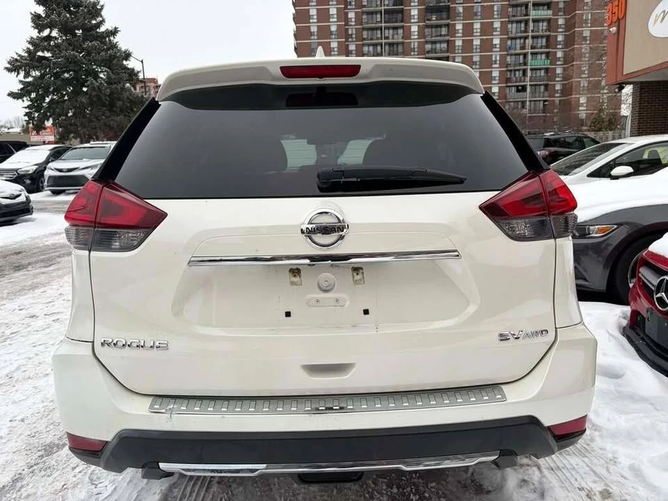 2018 Nissan Rogue - Image 5 of 19
