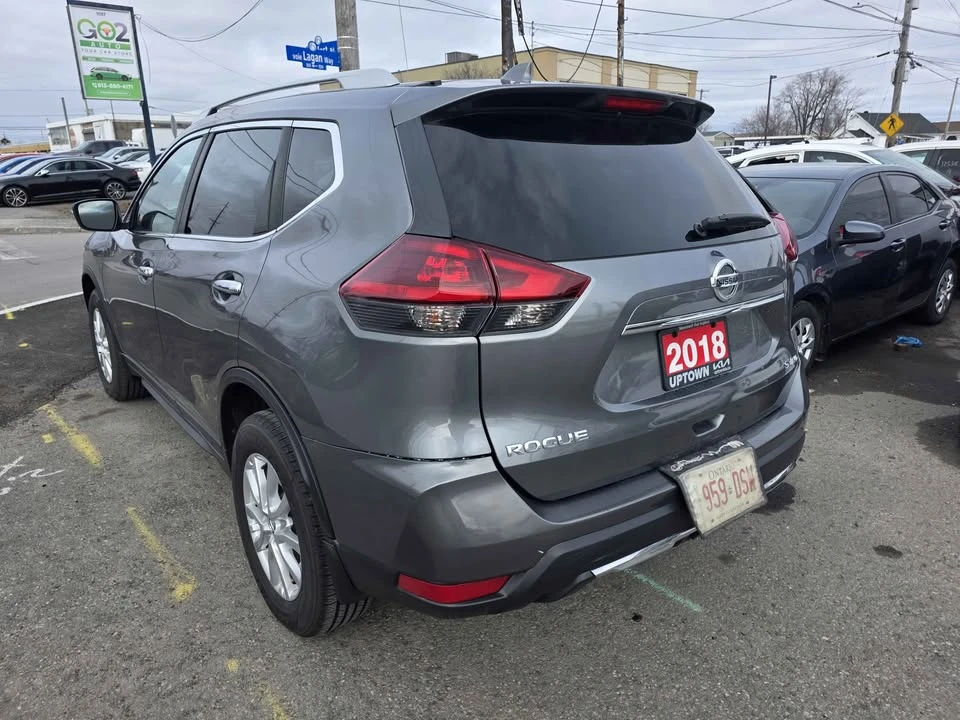 2018 Nissan Rogue - Image 7 of 17