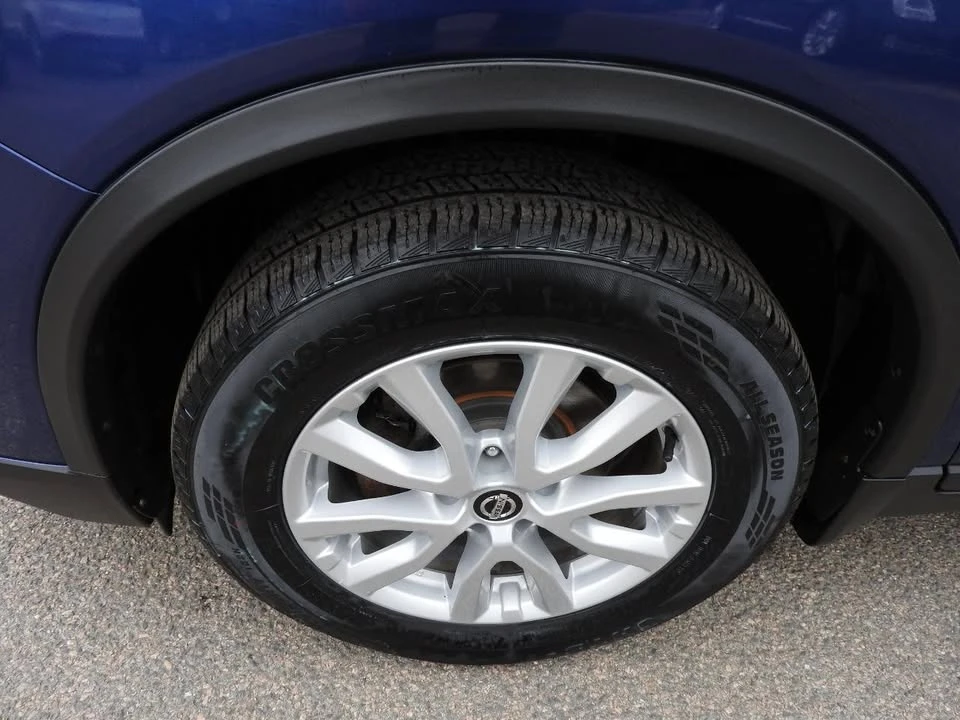 2018 Nissan Rogue - Image 19 of 19