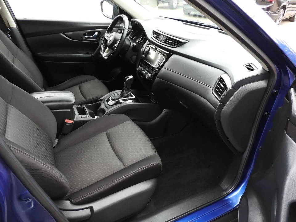2018 Nissan Rogue - Image 8 of 19