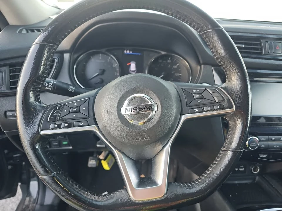 2018 Nissan Rogue - Image 10 of 12