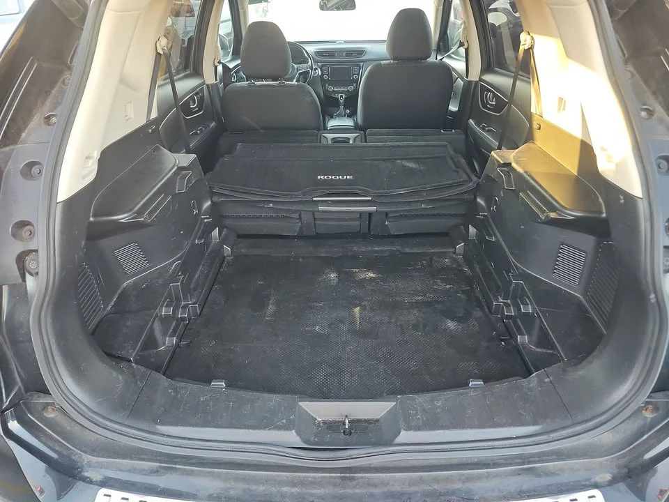 2018 Nissan Rogue - Image 6 of 11