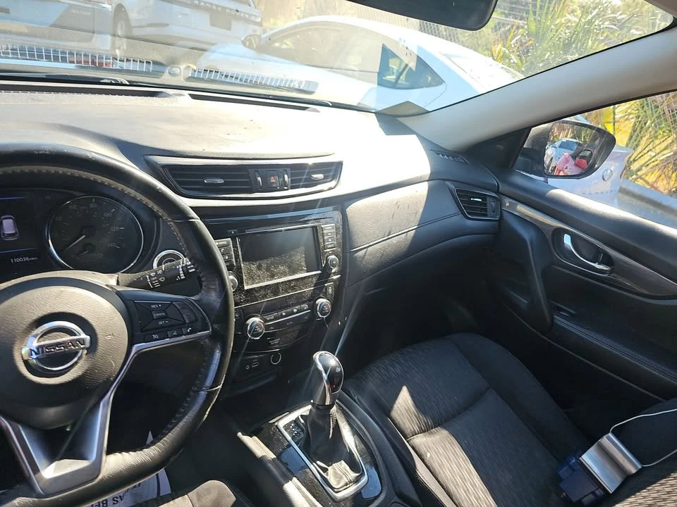 2018 Nissan Rogue - Image 9 of 11