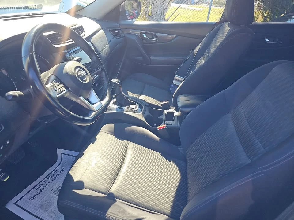 2018 Nissan Rogue - Image 8 of 11