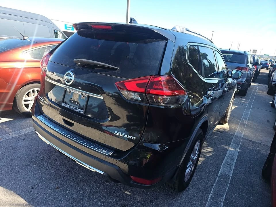 2018 Nissan Rogue - Image 9 of 12