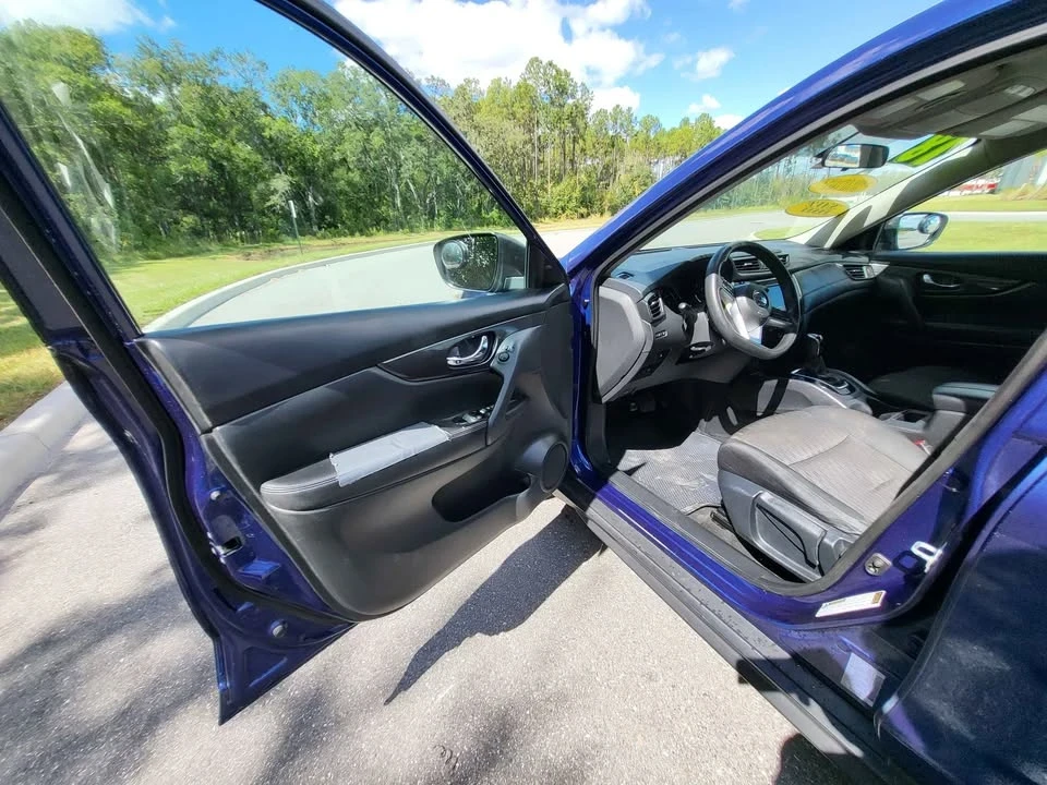 2018 Nissan Rogue - Image 18 of 19
