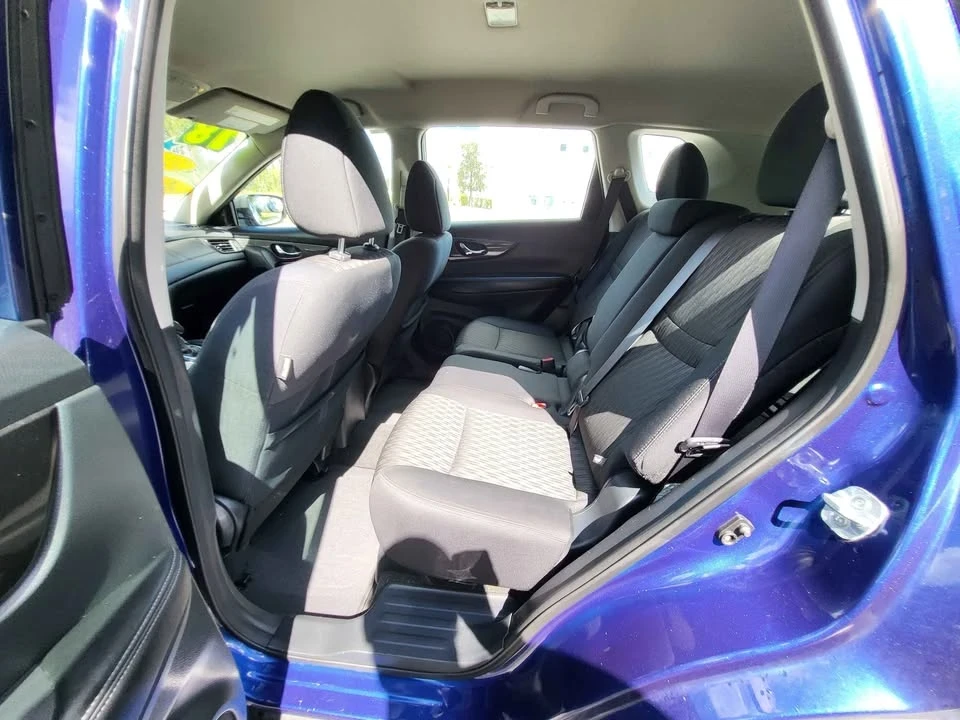 2018 Nissan Rogue - Image 16 of 19