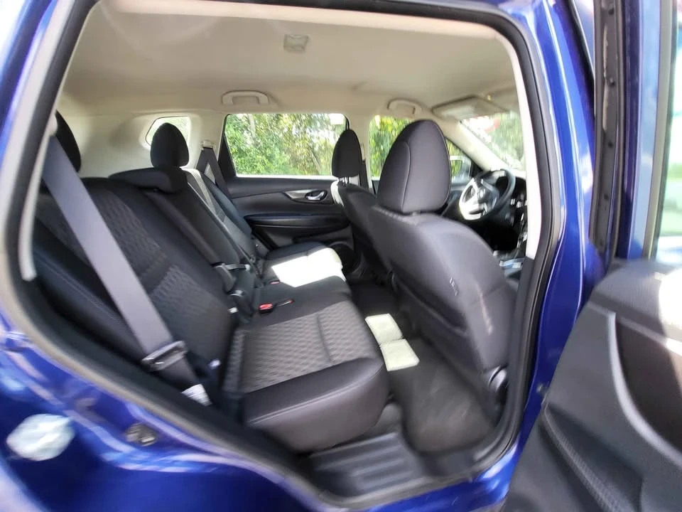 2018 Nissan Rogue - Image 9 of 19
