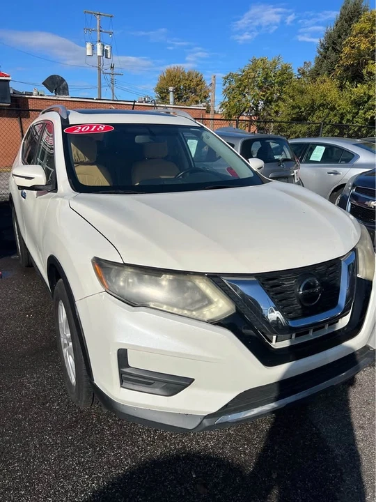 2018 Nissan Rogue - Image 3 of 8