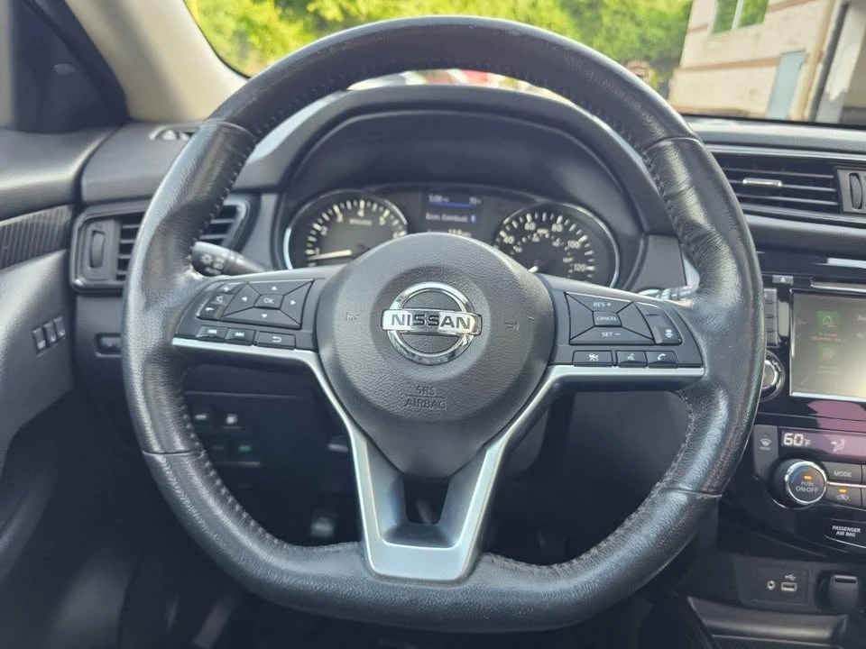 2018 Nissan Rogue - Image 17 of 20