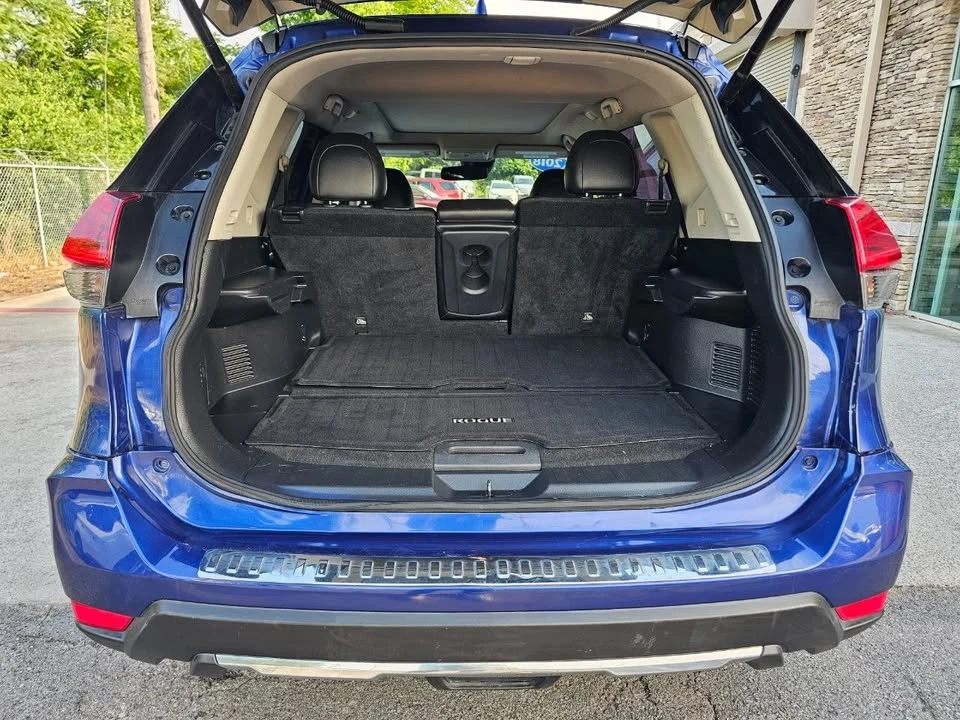 2018 Nissan Rogue - Image 19 of 20