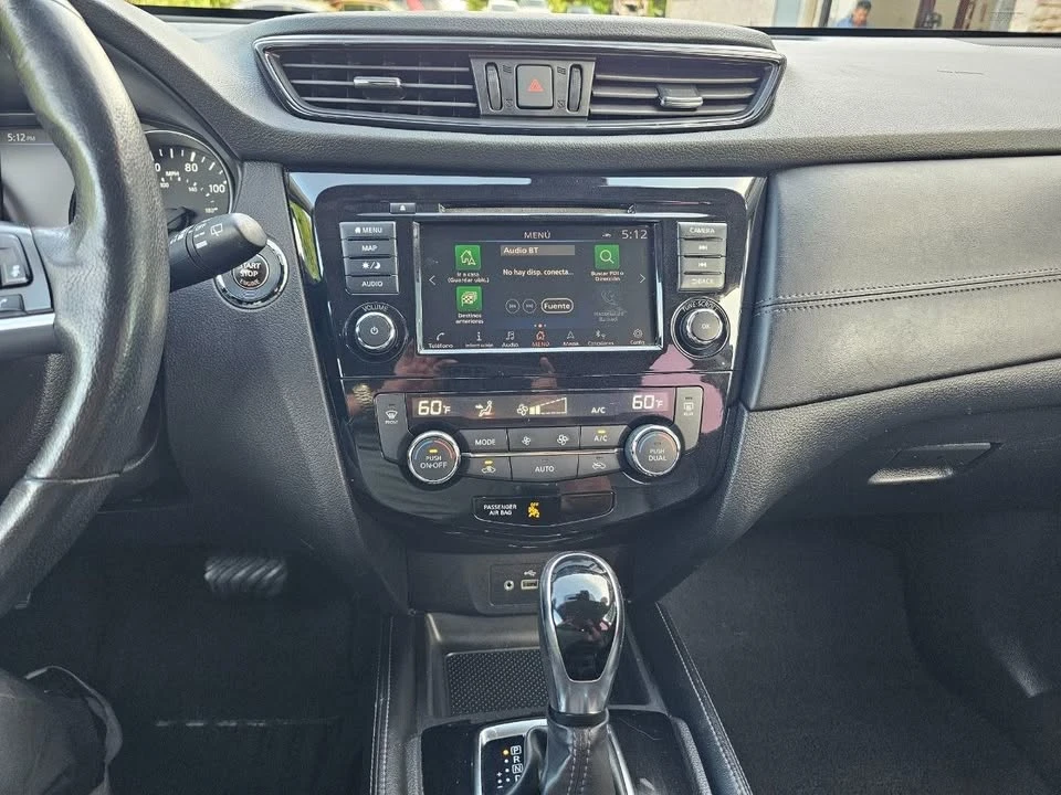 2018 Nissan Rogue - Image 13 of 20