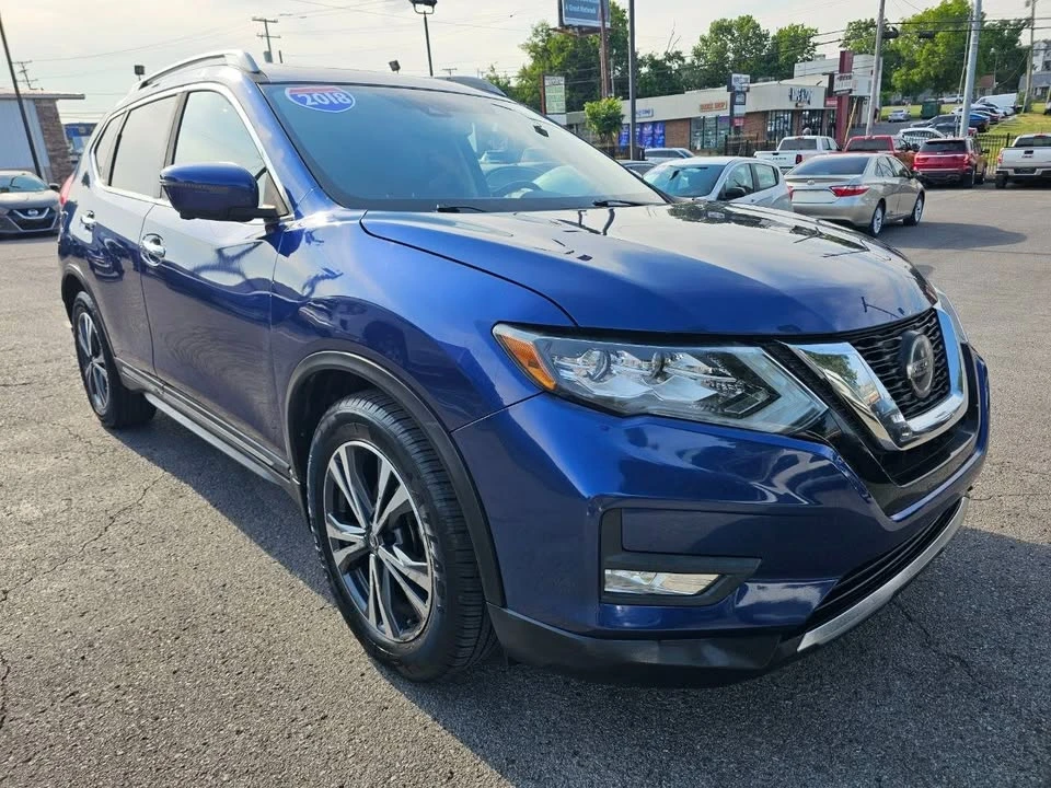 2018 Nissan Rogue - Image 2 of 20