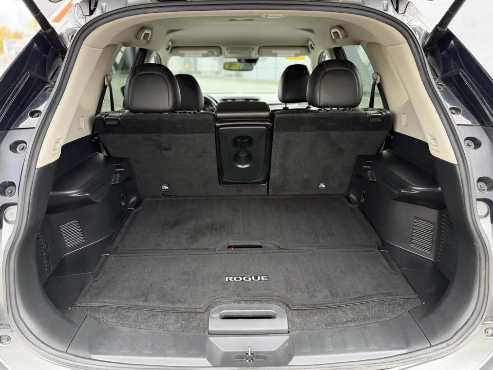 2018 Nissan Rogue - Image 7 of 14