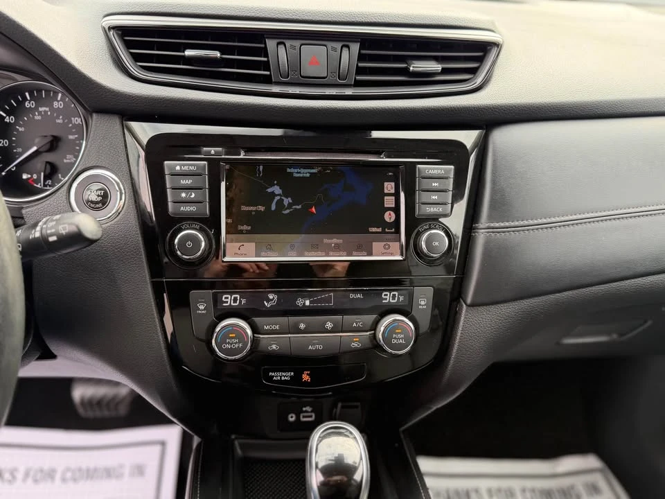 2018 Nissan Rogue - Image 12 of 14