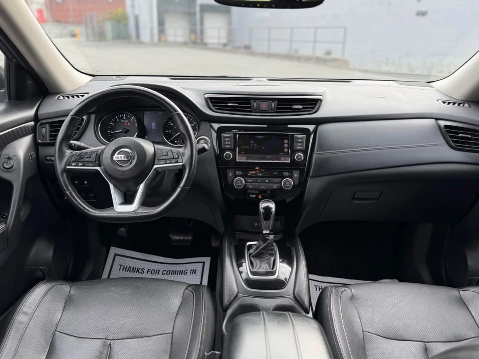 2018 Nissan Rogue - Image 9 of 14