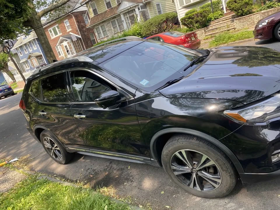 2018 Nissan Rogue - Image 3 of 9