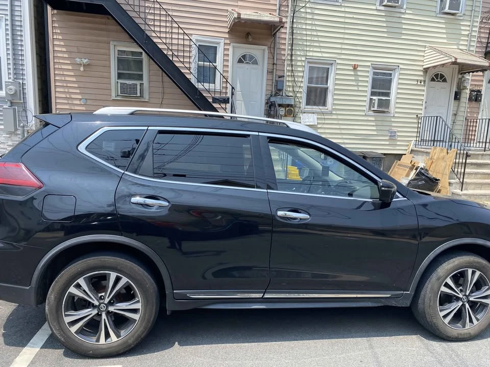 2018 Nissan Rogue - Image 6 of 9