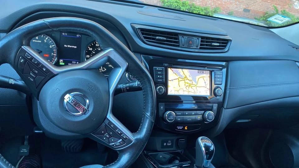 2018 Nissan Rogue - Image 8 of 9