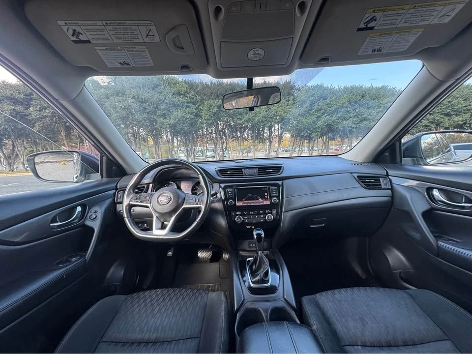 2018 Nissan Rogue - Image 3 of 17