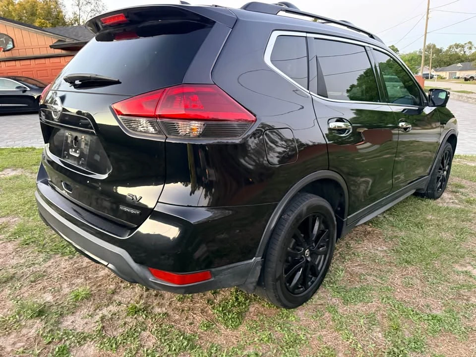 2018 Nissan Rogue - Image 7 of 15