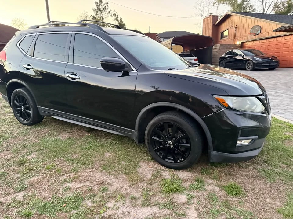 2018 Nissan Rogue - Image 6 of 15