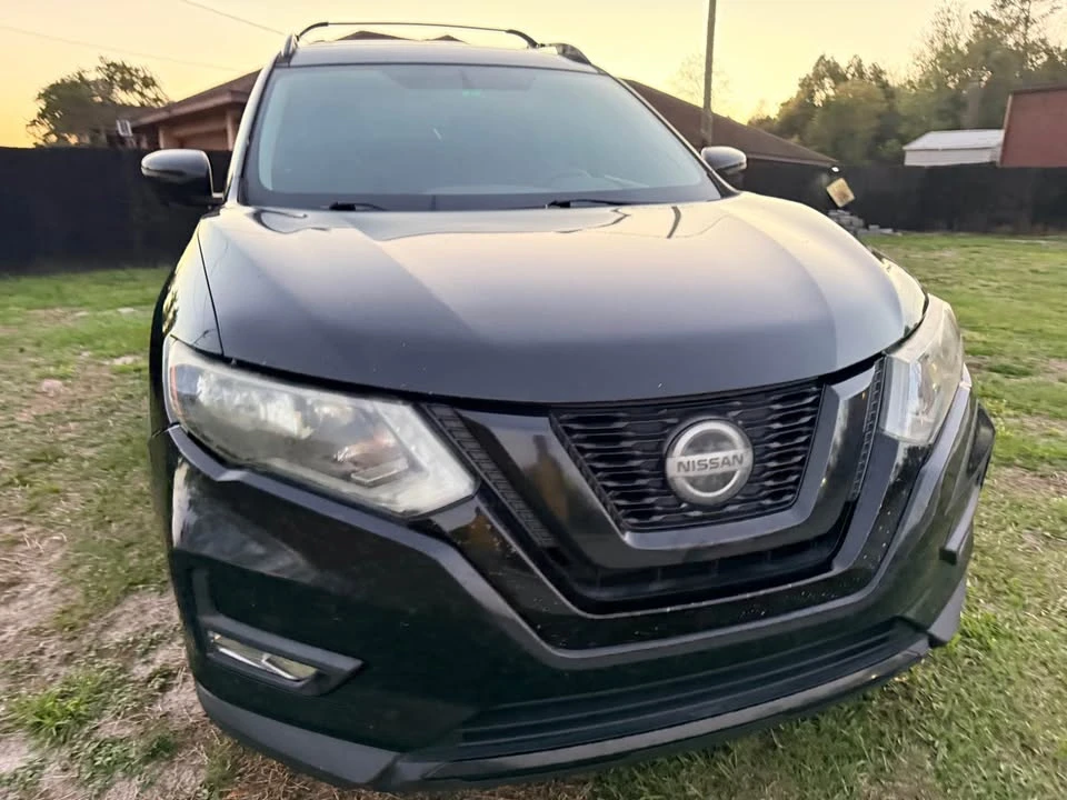 2018 Nissan Rogue - Image 5 of 15