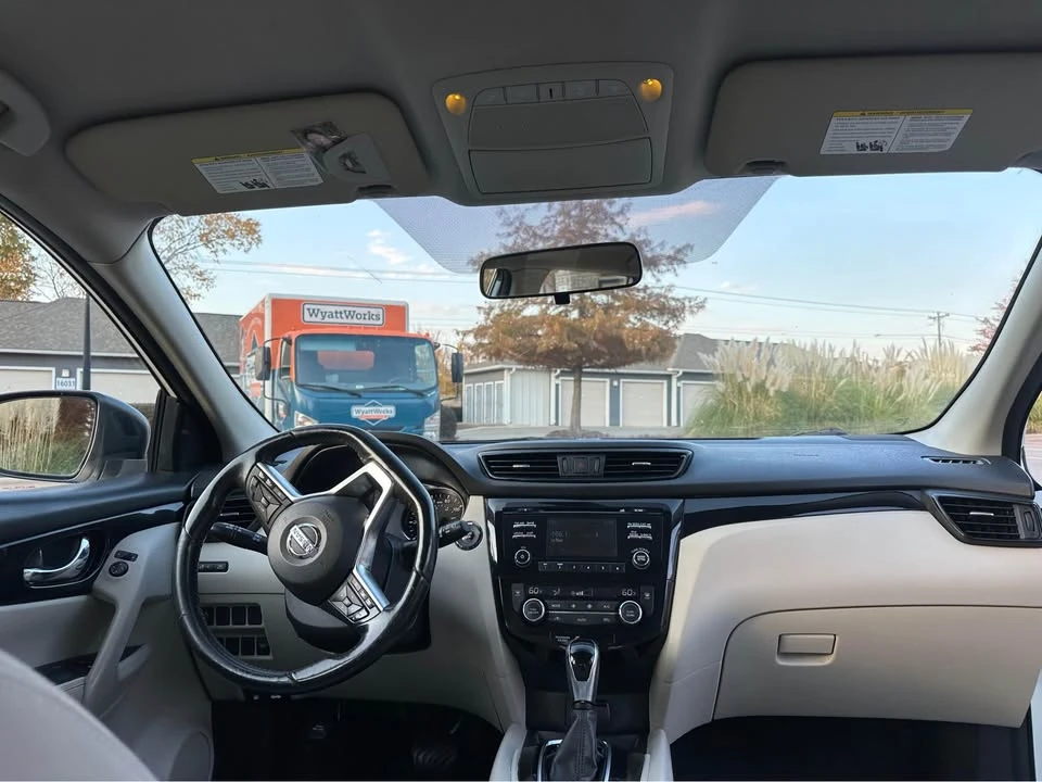 2018 Nissan Rogue - Image 4 of 7