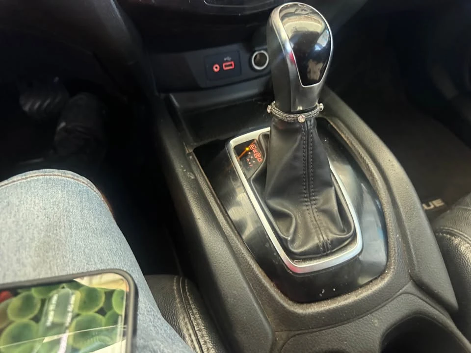 2018 Nissan Rogue - Image 4 of 18