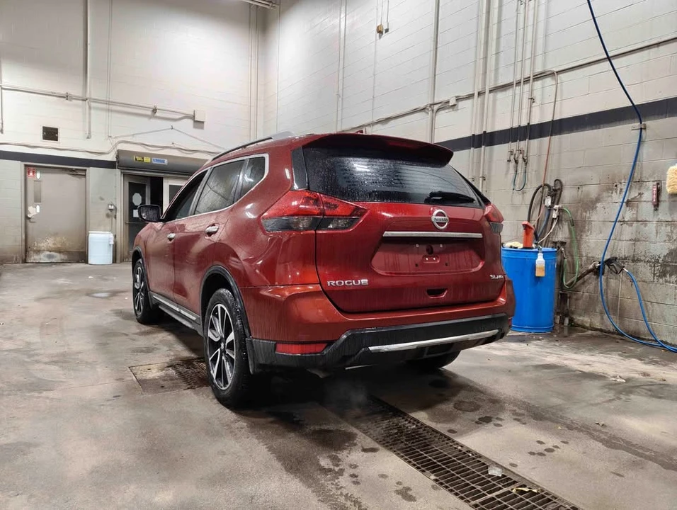 2018 Nissan Rogue - Image 2 of 5