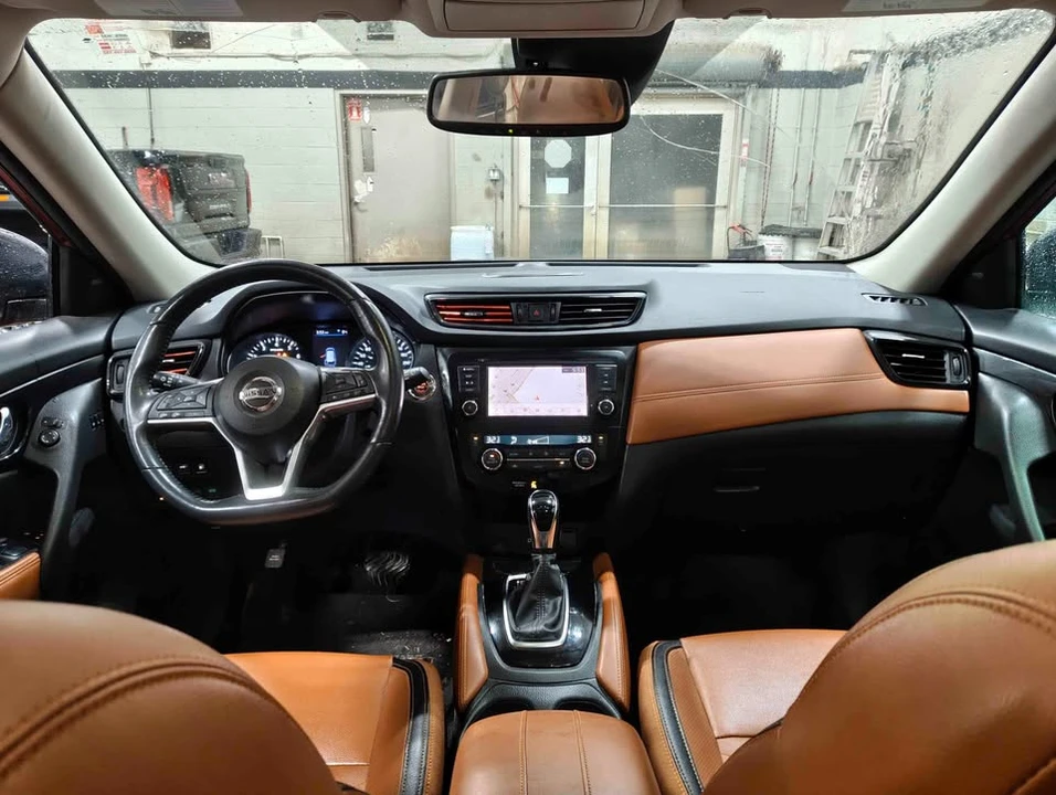 2018 Nissan Rogue - Image 5 of 5