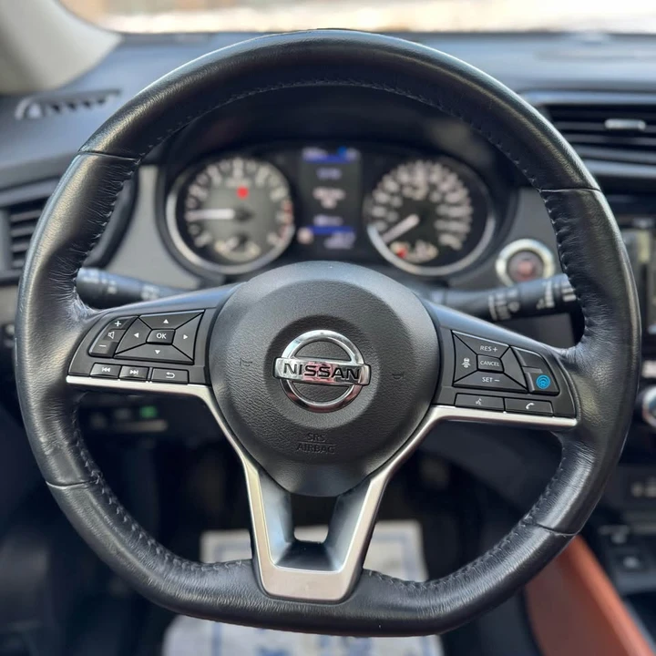 2018 Nissan Rogue - Image 19 of 21