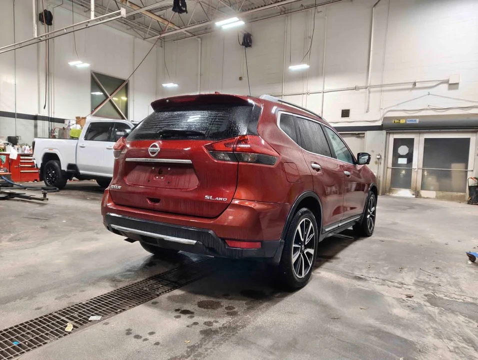2018 Nissan Rogue - Image 2 of 6